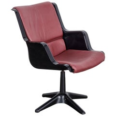 Yrjo Kukkapuro for Haimi Molded Plastic and Leather Swivel Side Chair