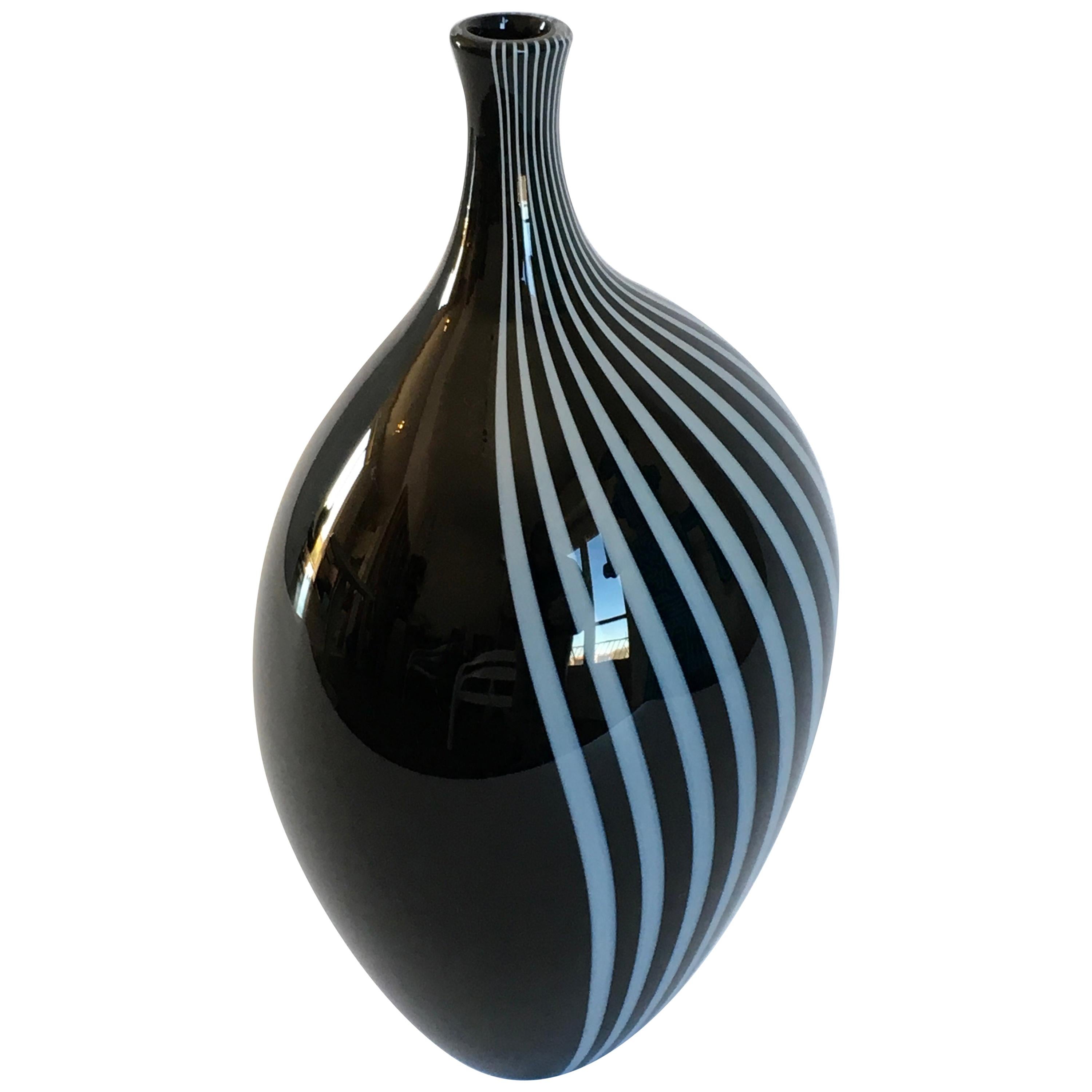 Italia Murano Glass Vase Giano Model by Lino Tagliapieta for F3 International.