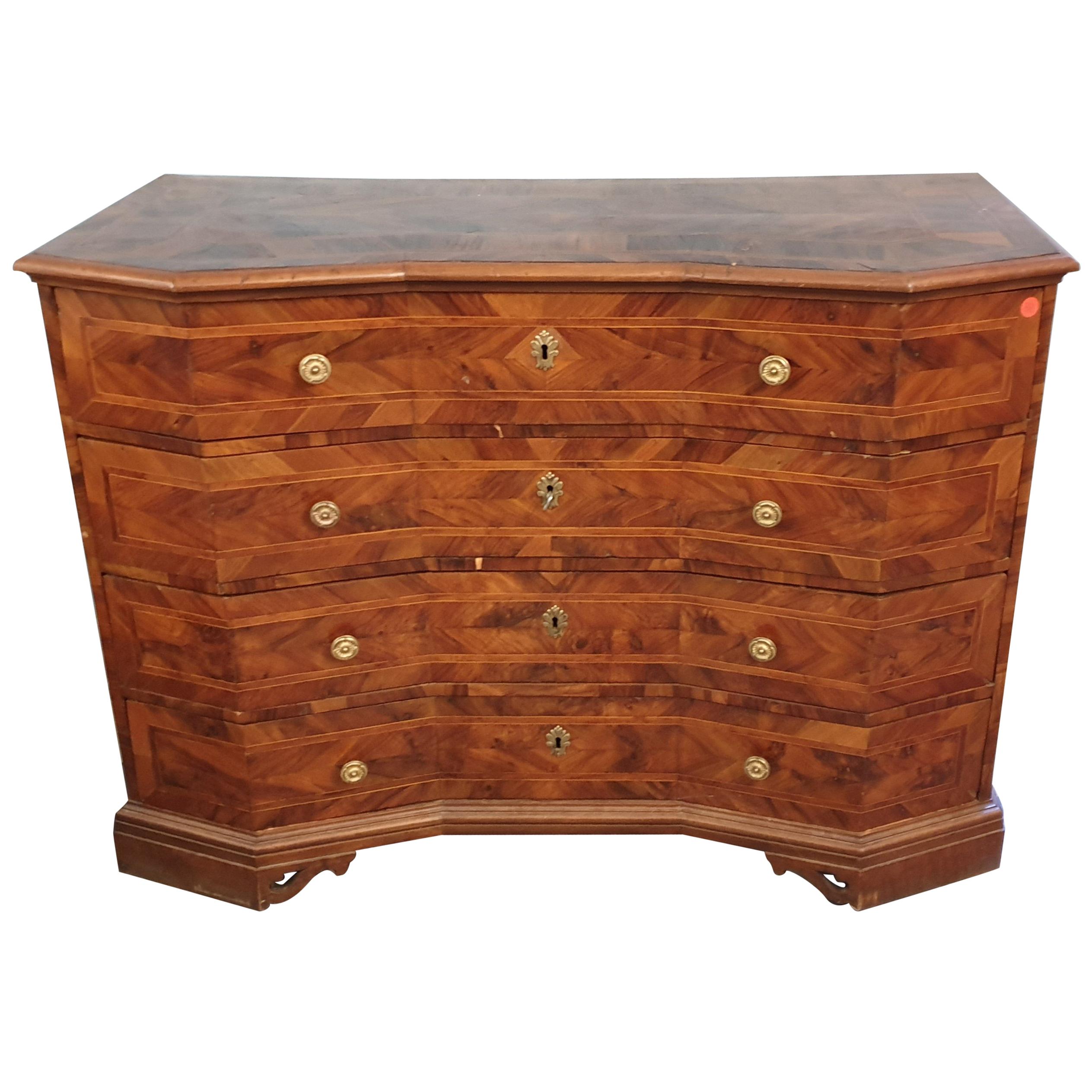 18th Century Wallnut Dresser For Sale