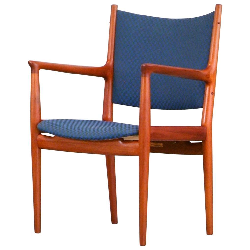 Hans J. Wegner JH 513 Chair by Johannes Hansen Orig. Blue Pattern Fabric Denmark