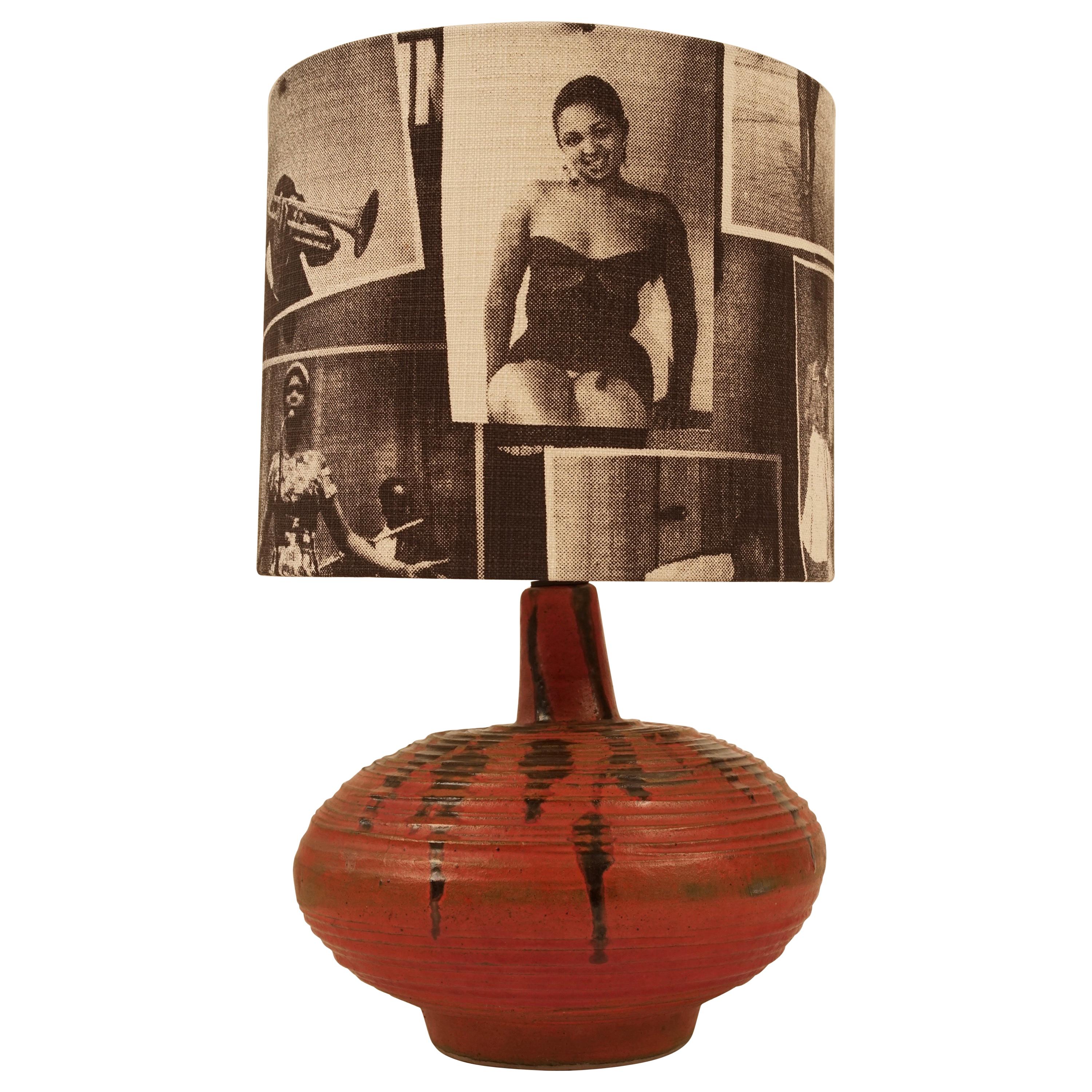 Ungarische Studio-Tischlampe aus Keramik aus der Mitte des Jahrhunderts im Angebot