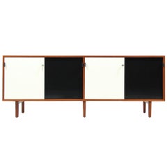 Mid-Century Modern Two-Tone Lacquer Credenza by Florence Knoll