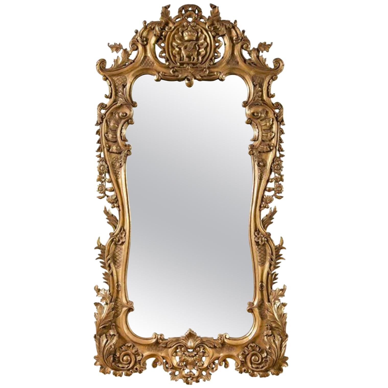 Monumental miroir en bois doré de style Louis XV Détails exquis