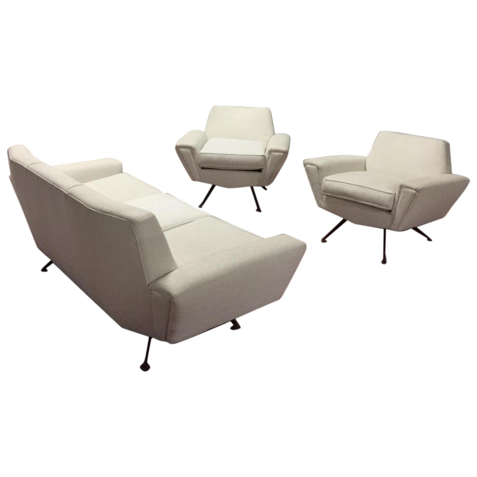 Minotti White Cotton Sofa and Armchairs For Sale