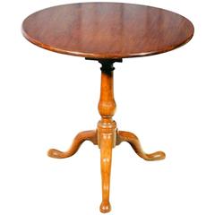 Mid-18th Century Mahogany Tilt-Top Circular Tea Table