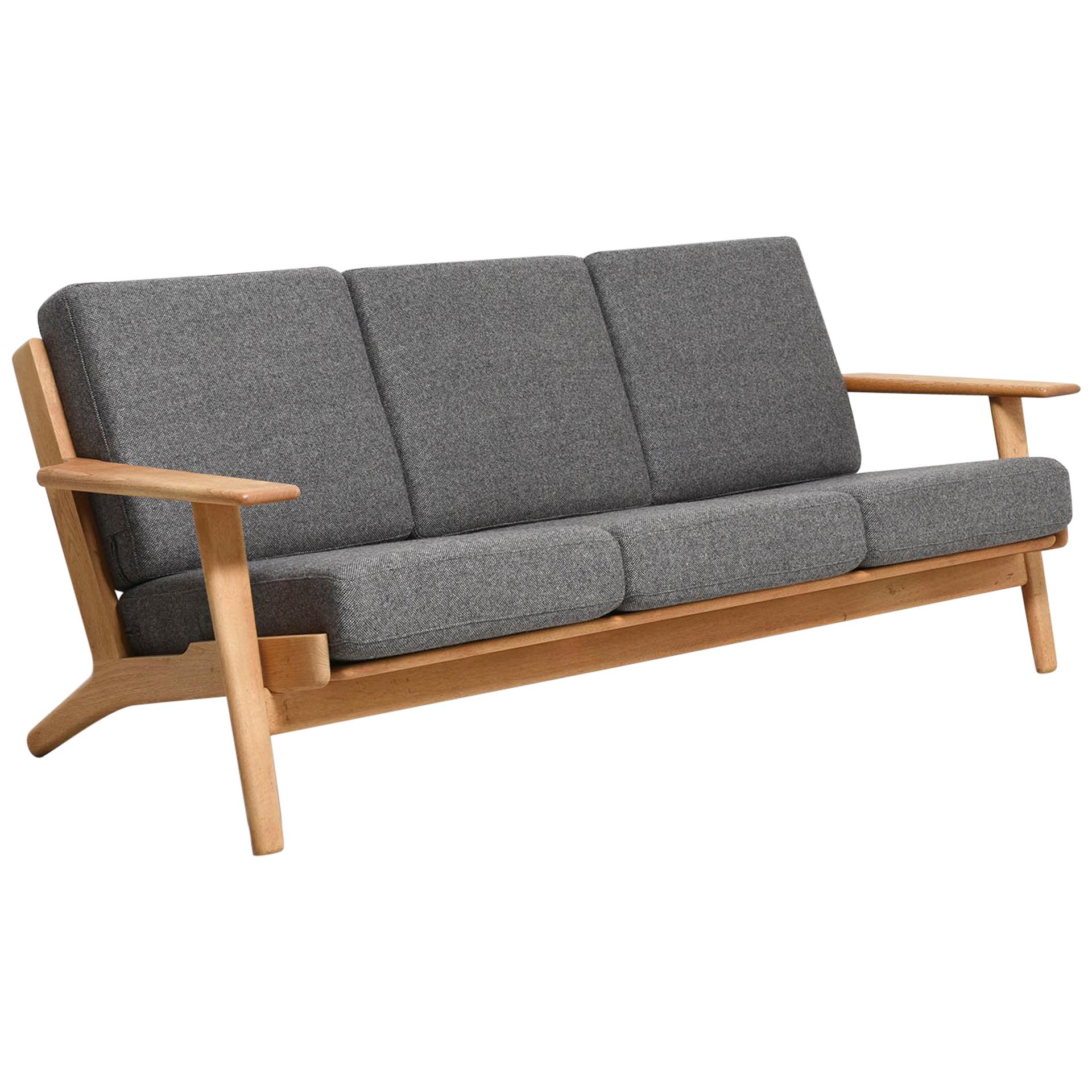 3-Seat Sofa Model GE-290, Hans J. Wegner For Sale