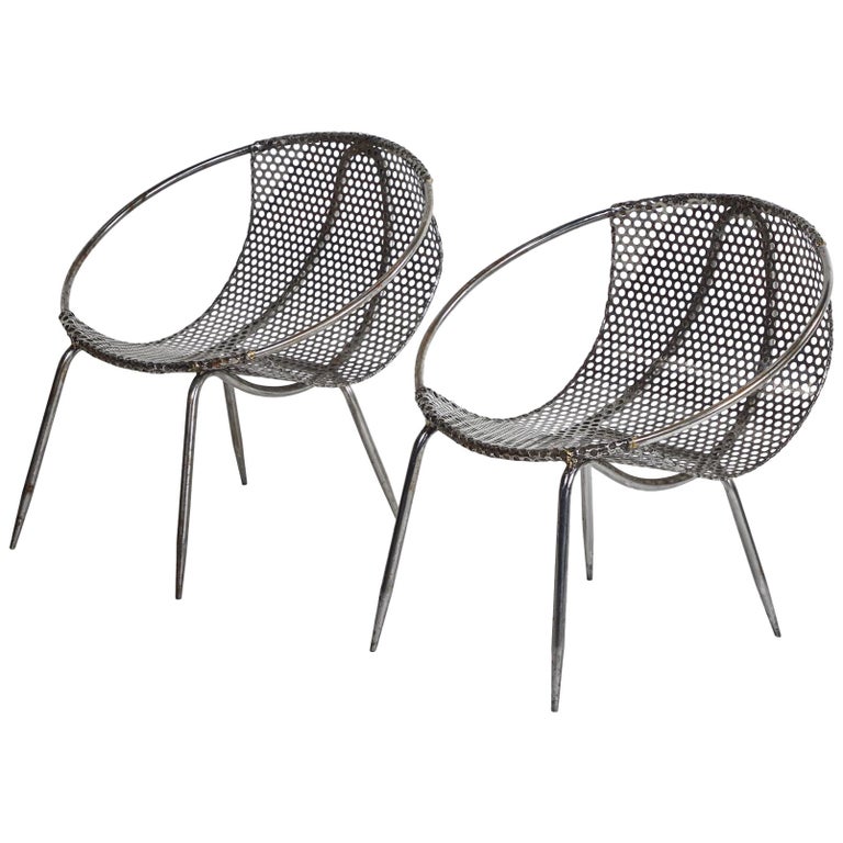 Pair Of Metal Tub Chairs For At 1stdibs Pair Of Metal Tub Chairs For