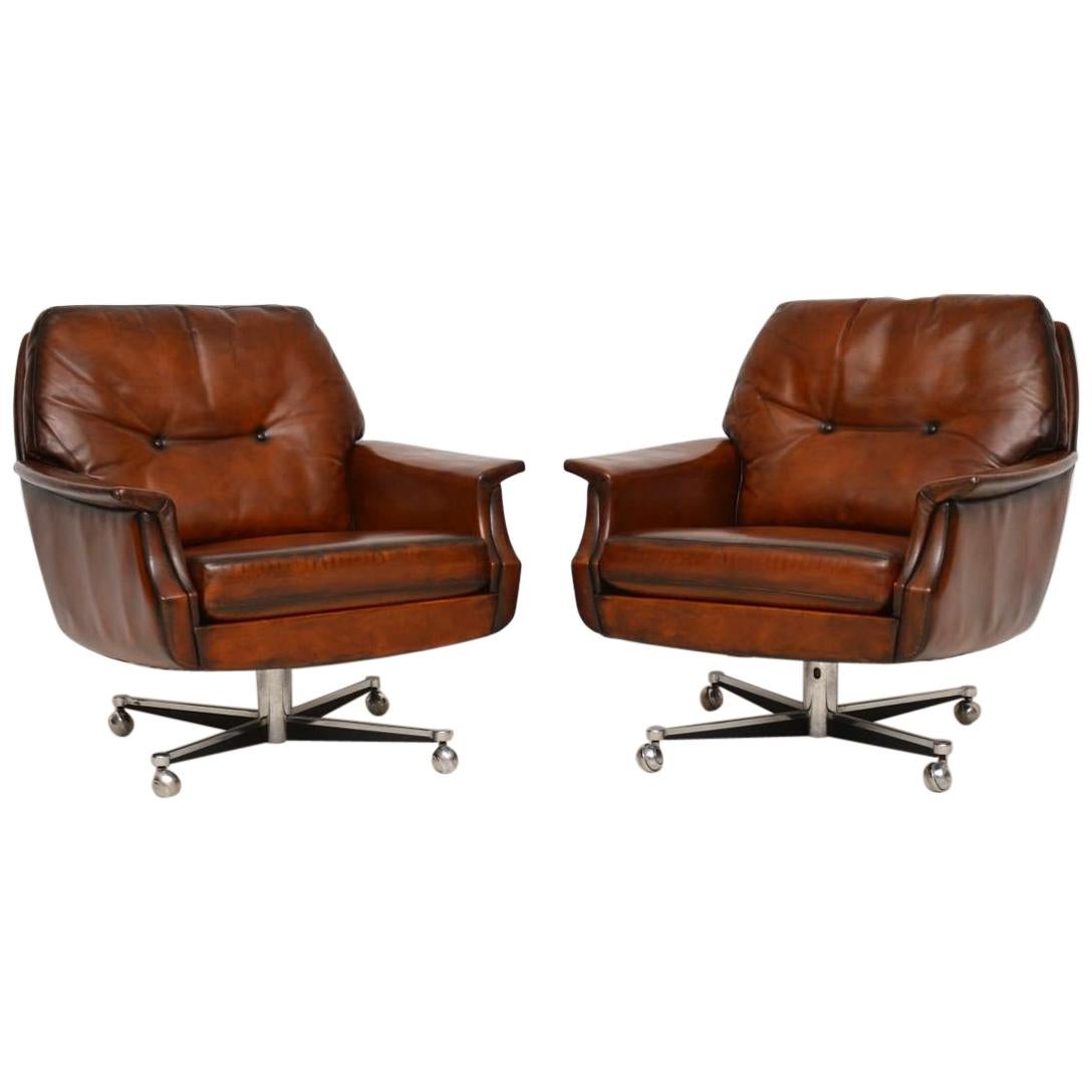 1960s Pair of Vintage Leather and Chrome Swivel Armchairs