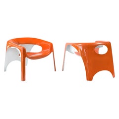 Pair of Fibrella Fiberglass Lounge Chairs