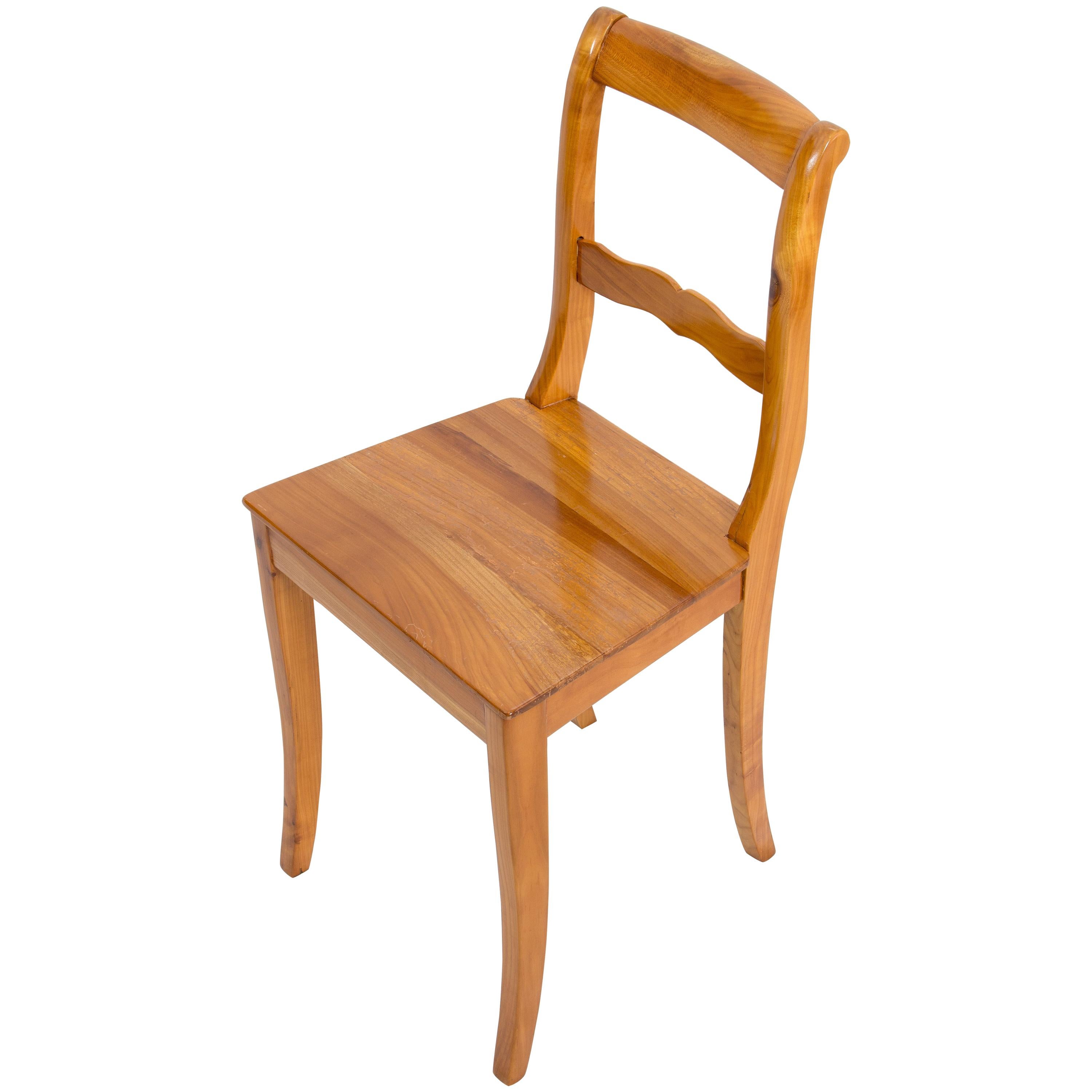 Biedermeier-Stuhl aus Kirschbaumholz, 19. Jahrhundert