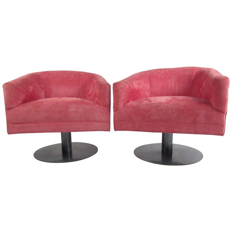 Pair of Contemporary Modern Swivel Lounge Chairs For Sale