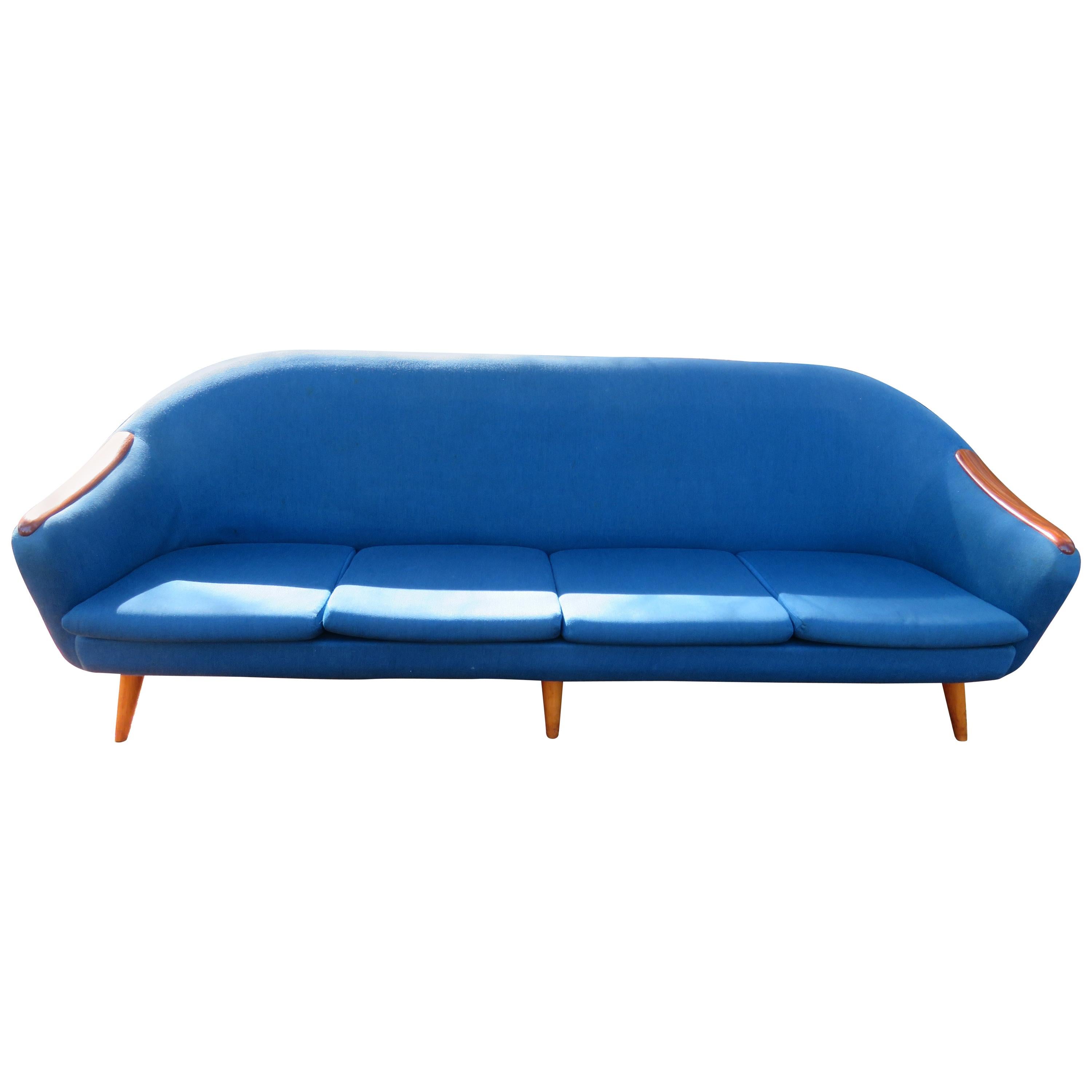 Handsome Nanna Ditzel Style Four-Seat Sculptural Teak Sofa, Midcentury Danish For Sale