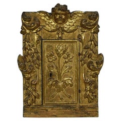 18th Century Italian Carved Giltwood Baroque Tabernacle with Angel