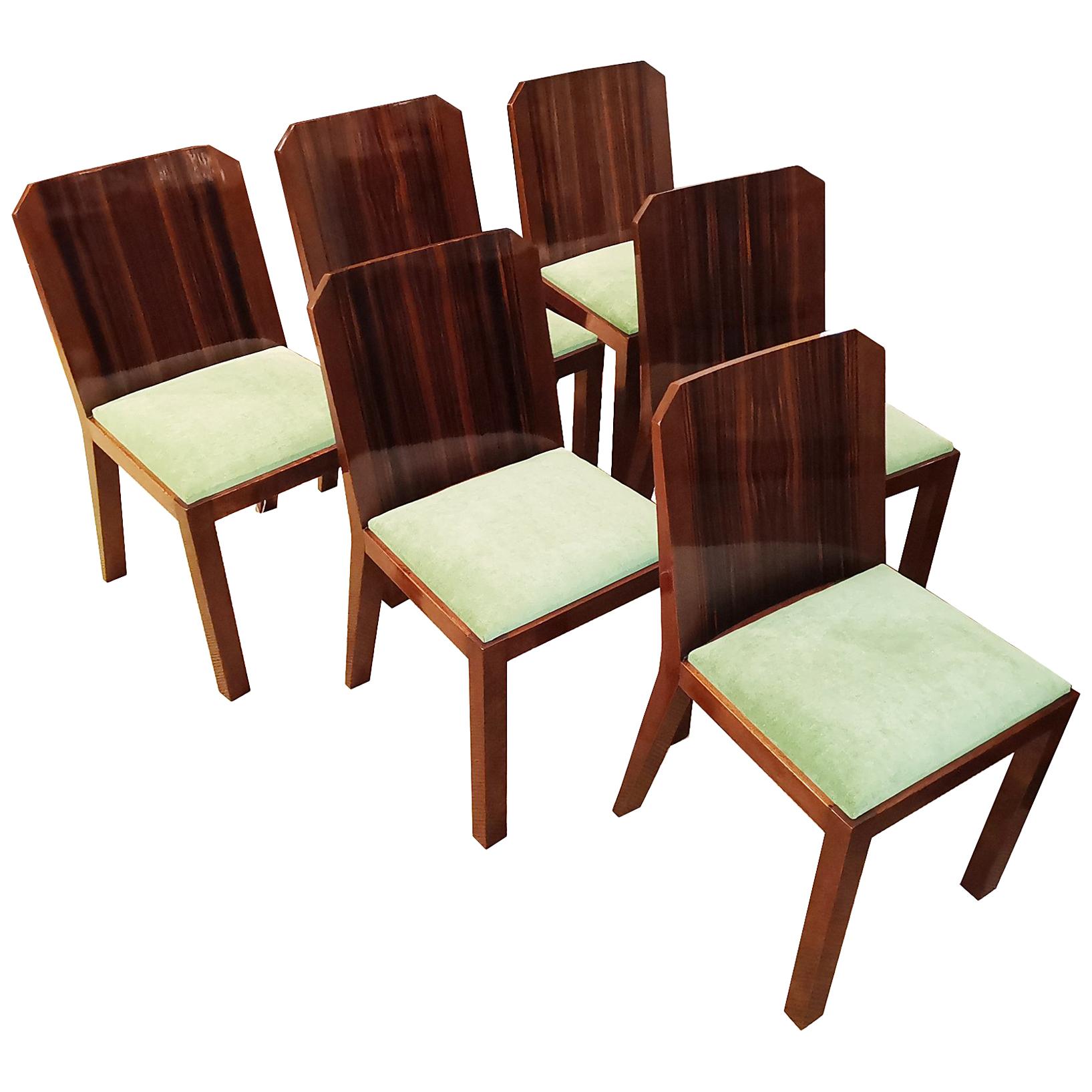 Satz von sechs Art-Déco-Stühlen aus Nussbaum, Makassar-Furnier und Samt – Frankreich, 1930er Jahre im Angebot
