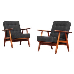 Pair of Danish Lounge Chairs by Hans J. Wegner for GETAMA Cigar Mod. 240