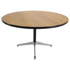 Table de salle à manger ronde Charles et Ray Eames pour Herman Miller:: années 1960