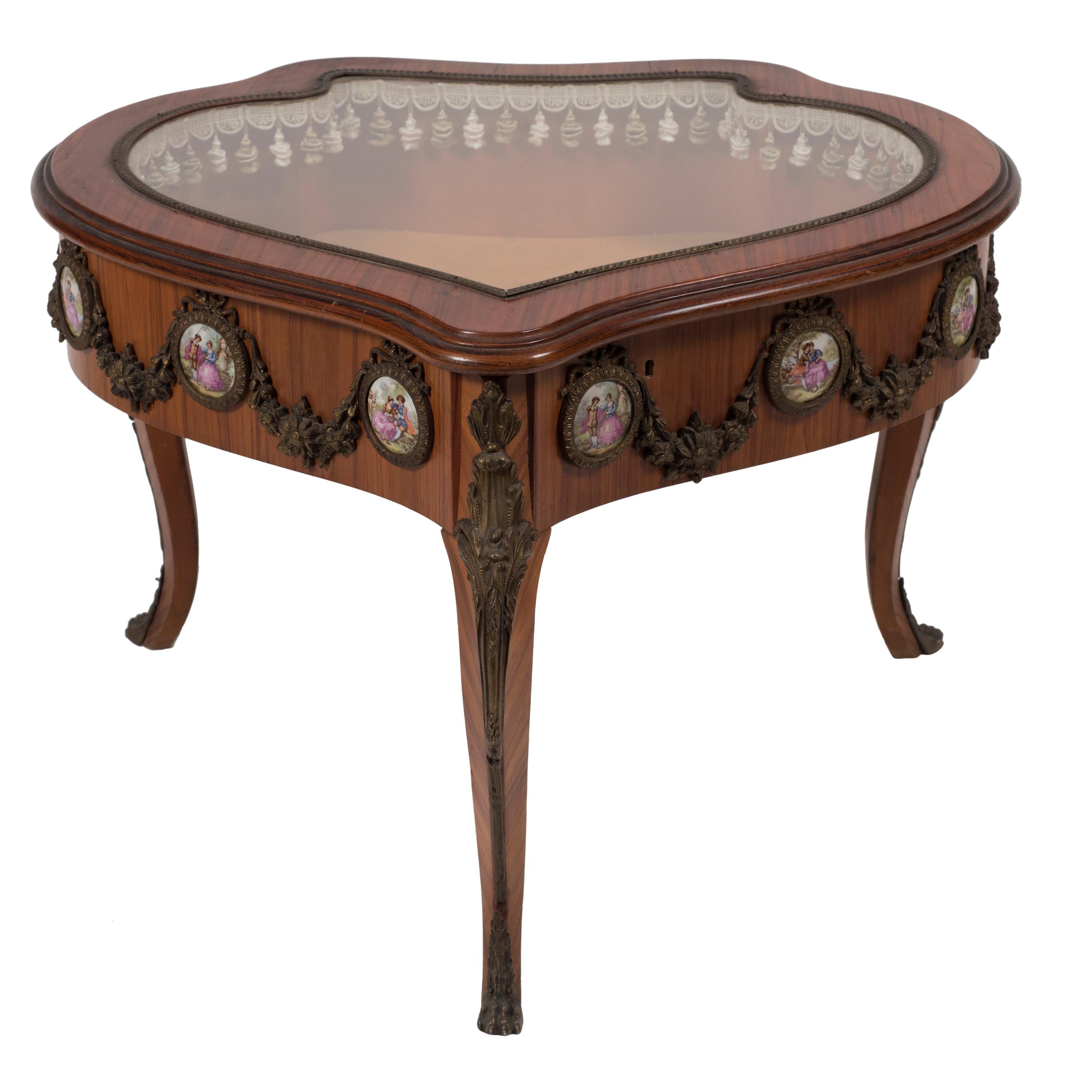 Table en bois vintage 19ème siècle, fabrication française