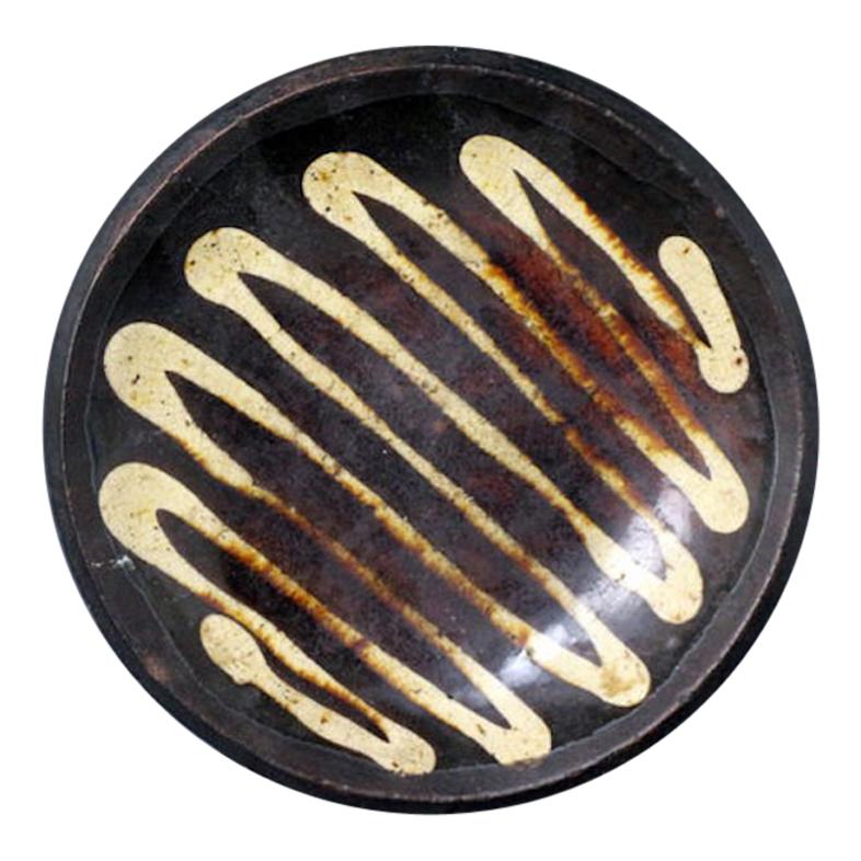 Antique English Slipware Circular Dish, Late 18th Century For Sale