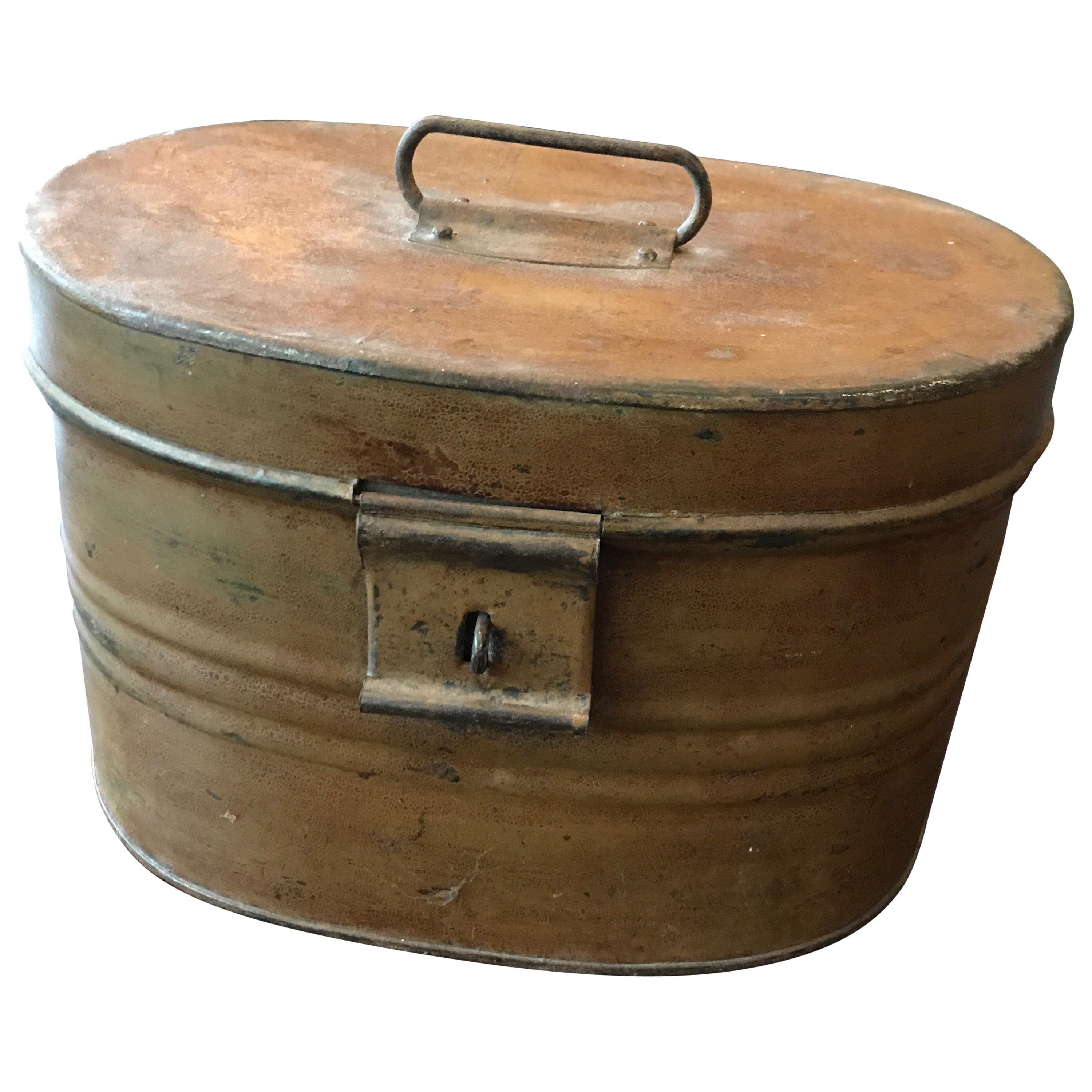 Metal Hat Box in Trompe l'oeil, 19th Century For Sale