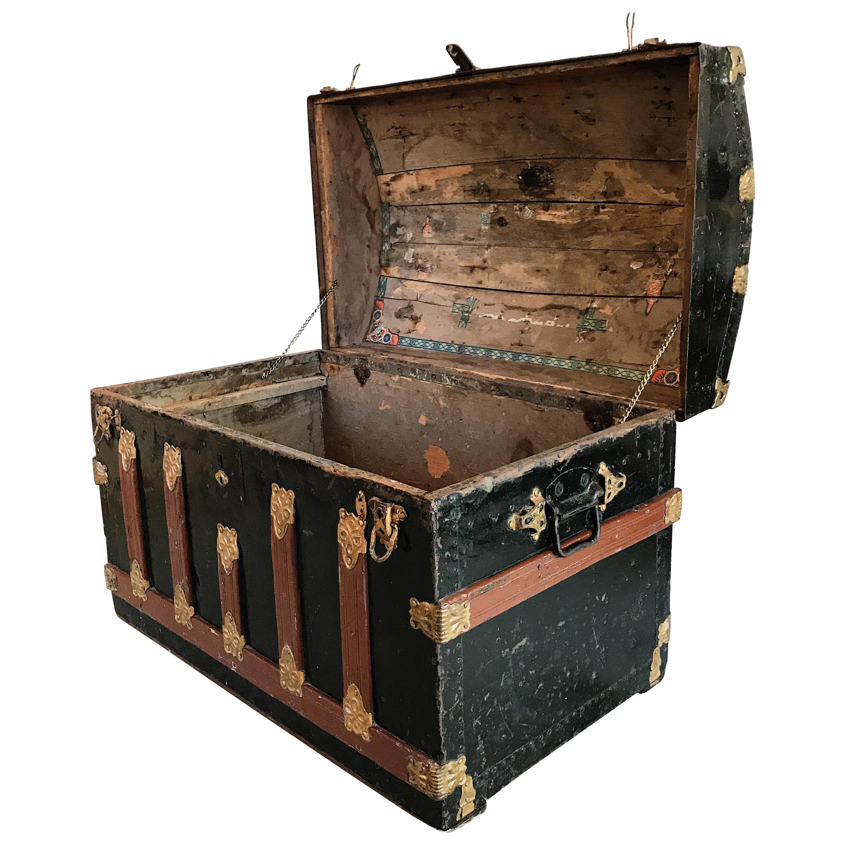 Hand Painted Pirate Style Early-20th Century Arched Continental "Treasure" Chest For Sale