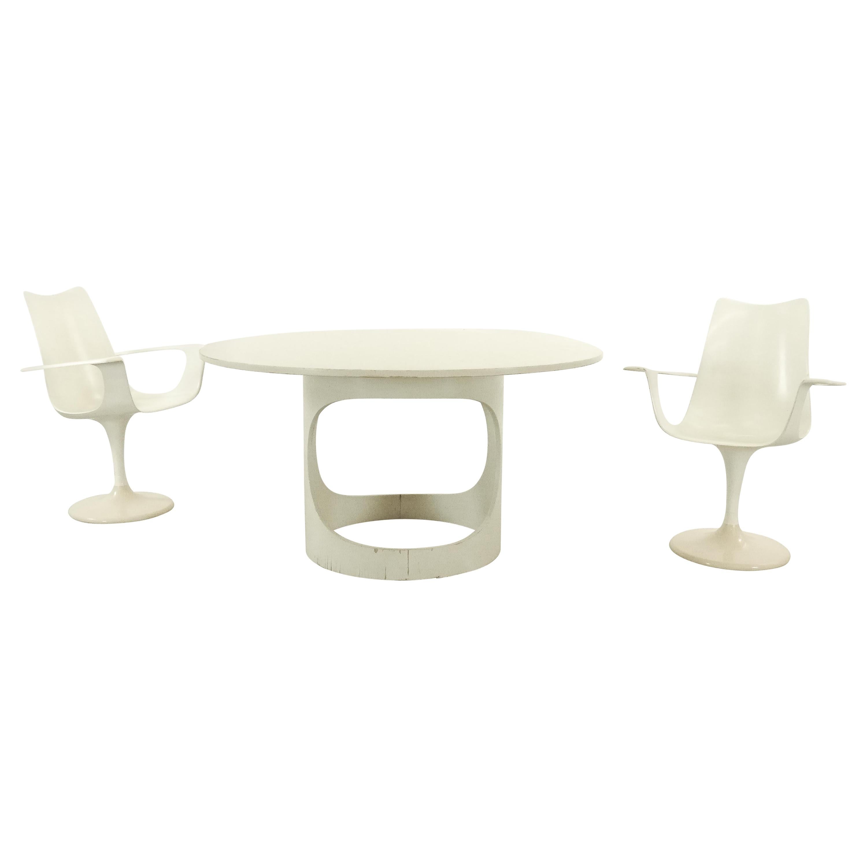 Arne Jacobsen Round White Pre-Pop Dining Table by ASKO, Finland circa 1968