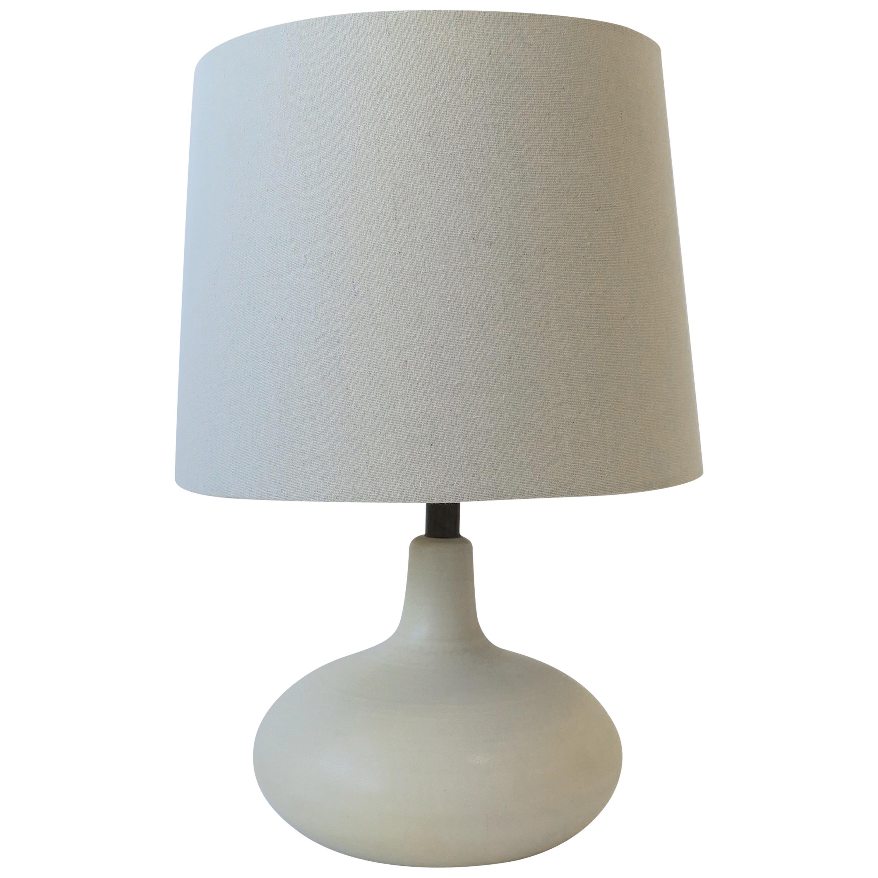 Midcentury Modern White Pottery Desk or Table Lamp, Small