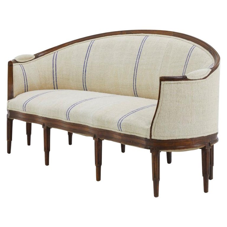 French 18th Century Walnut Sofa In Vintage Hemp