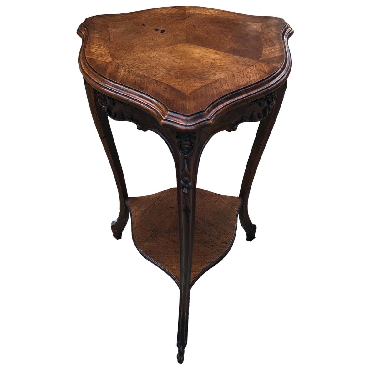 19th Century Victorian Carved Walnut Shield Shaped Occasional Table For Sale