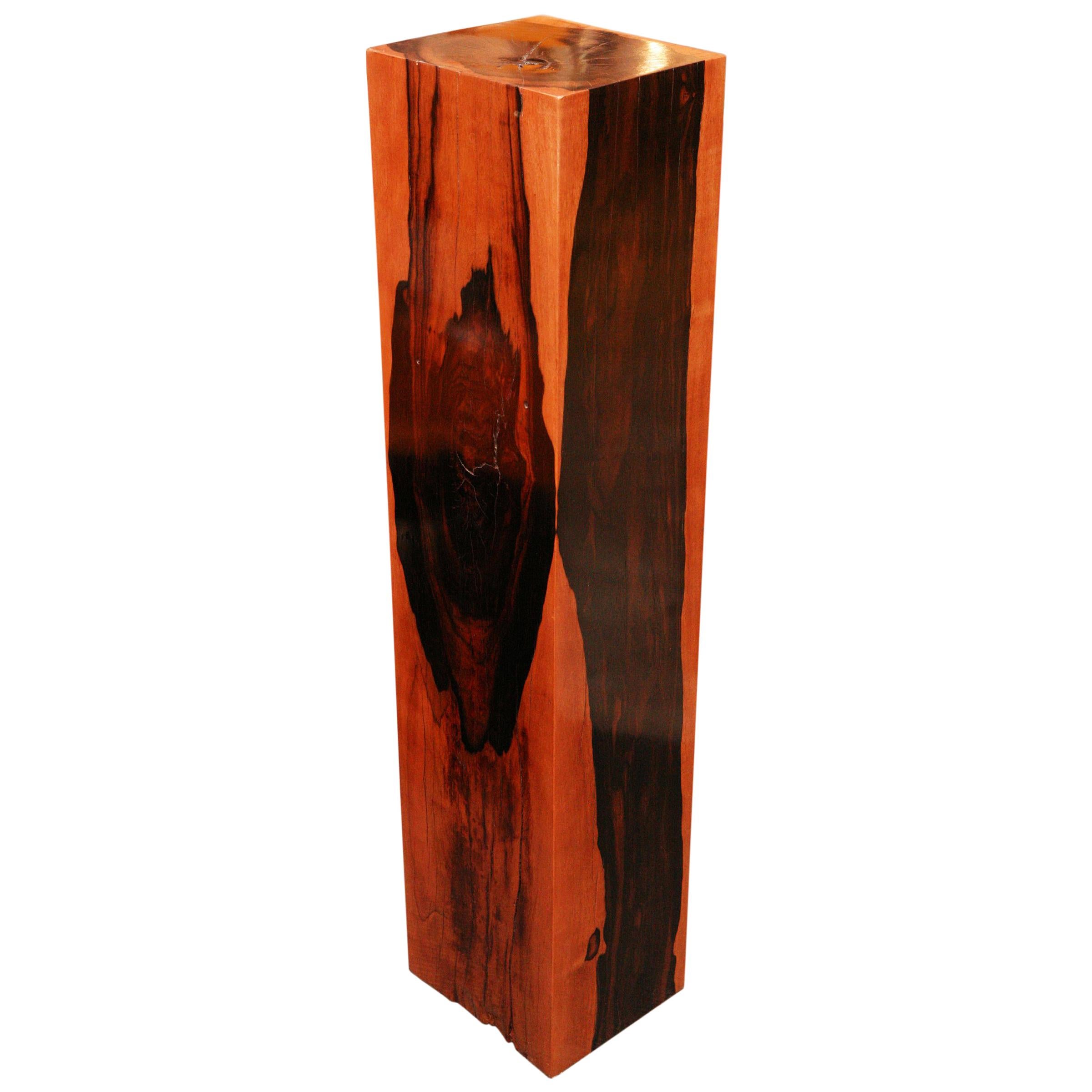 Columna de madera maciza