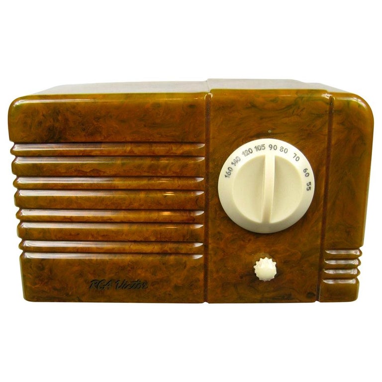1938, RCA Little Nipper Green and White Catalin Bakelite Tube Radio For Sale