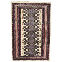 Pakistanischer Teppich aus Seide
