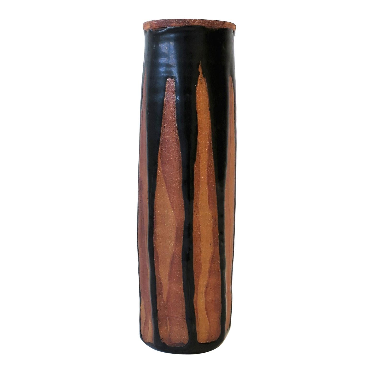 Black and Terracotta Studio Pottery Vase In Good Condition In New York, NY