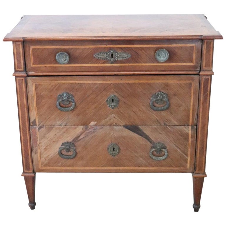 18th Century Italian Louis Xvi Walnut Inlay Antique Commode Or Chest Of Drawer 18th Century Italian Louis Xvi Walnut Inlay Antique Commode Or Chest Of Drawer