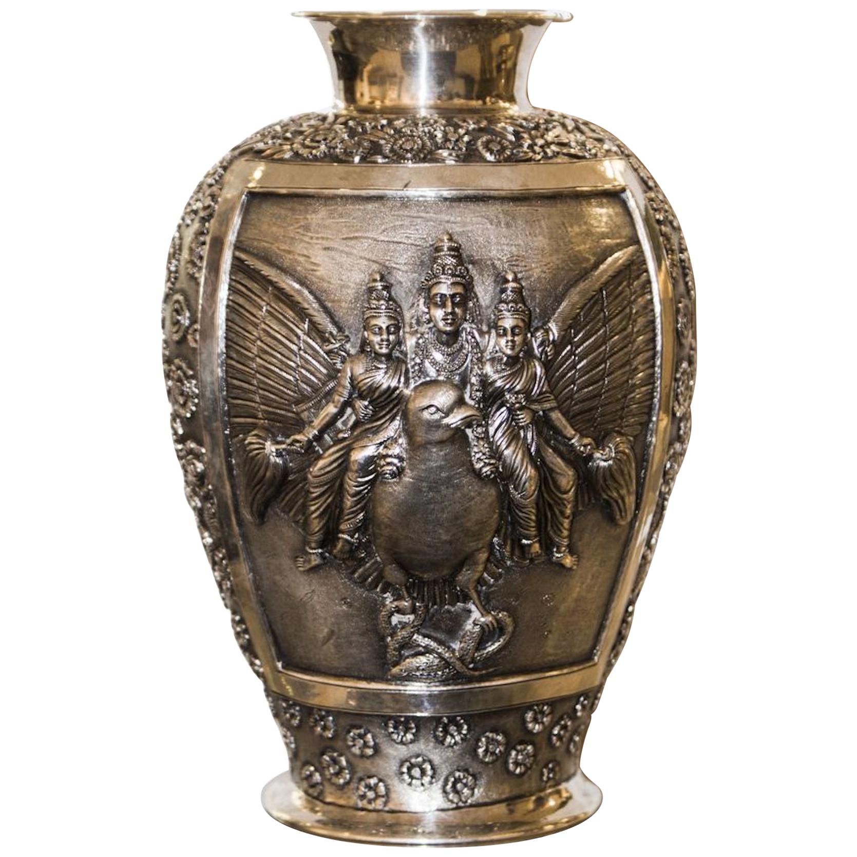 Silver Vase Oriental Manufacture of the Colonial Age, Early 1900 For Sale