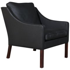 Børge Mogensen Lounge Chair, Model 2207, New black leather upholstery