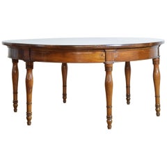 Italian, Walnut, Late 2nd Quarter 19th Century, Round Dining/Center Table 6 Legs