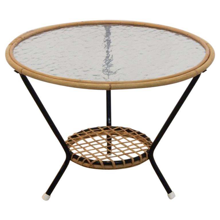 Original mesa auxiliar de mimbre y cristal para Rohé Noordwolde, Países Bajos