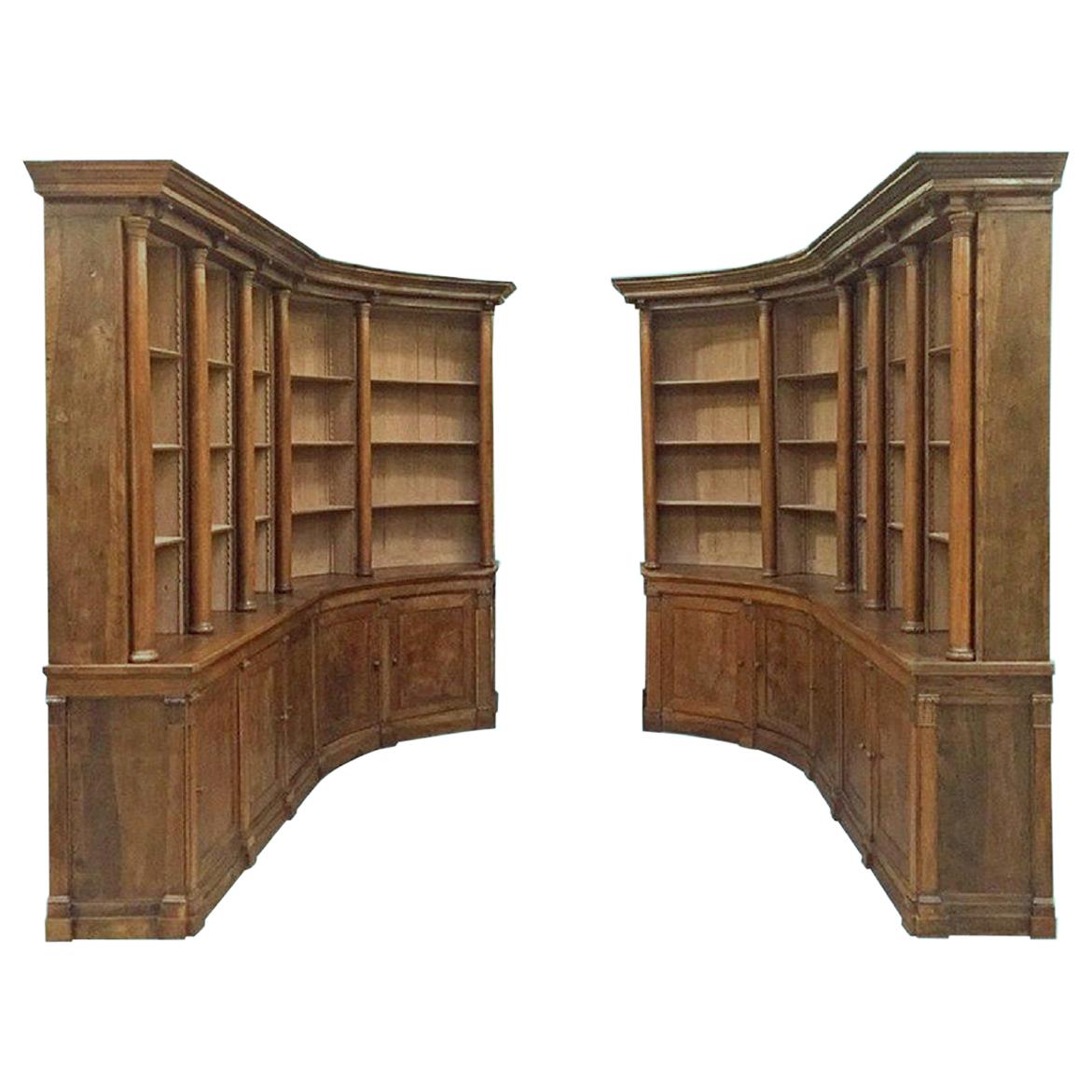 19th Century Walnut Pair of Bookcases Boiserie de Bibliothèque For Sale