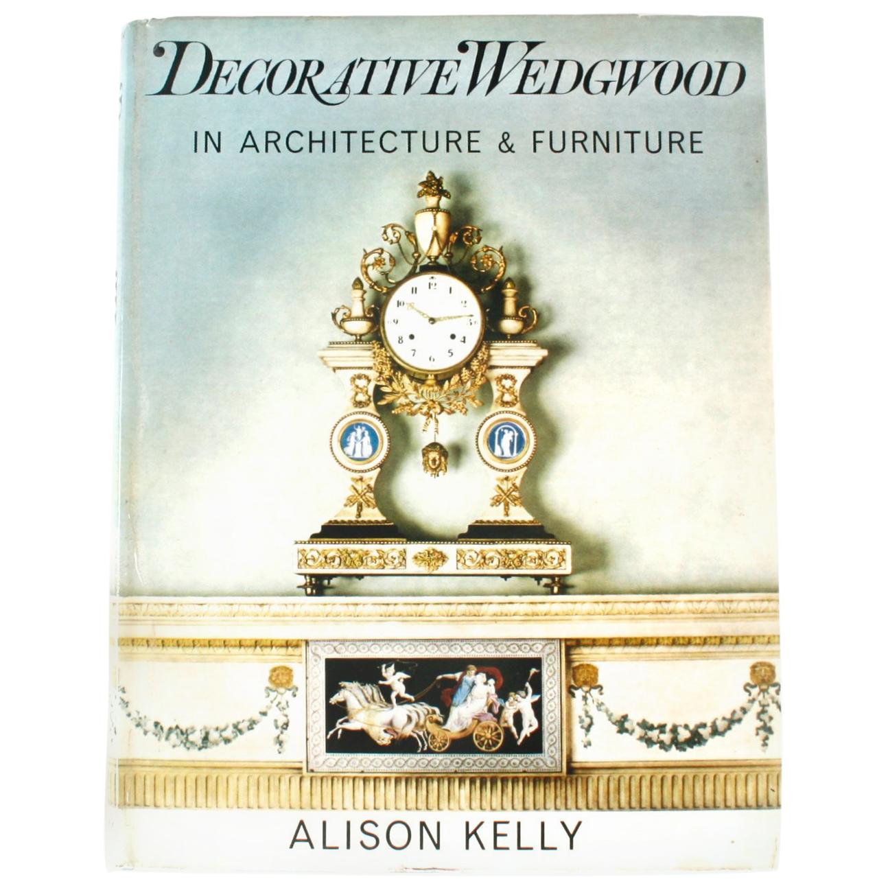 1ère édition de la collection décorative Wedgwood par Alison Kelly, signée et inscrite