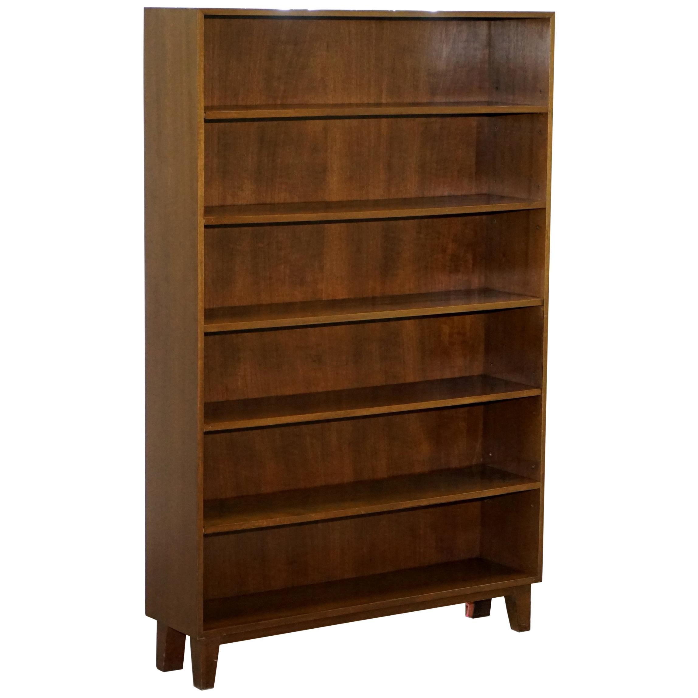Vintage Mid-Century Modern Stamped Musterring Oberfl Behandlung Bookcase For Sale