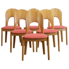 Set of 6 Dining chairs by Niels Koefoed in Oak and Pink Velvet