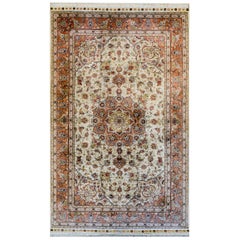 Incroyable tapis vintage en soie égyptienne de style Tabriz