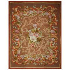 Tapis d'Aubusson ancien tissé à la main datant de la période de la restauration française, vers 1830