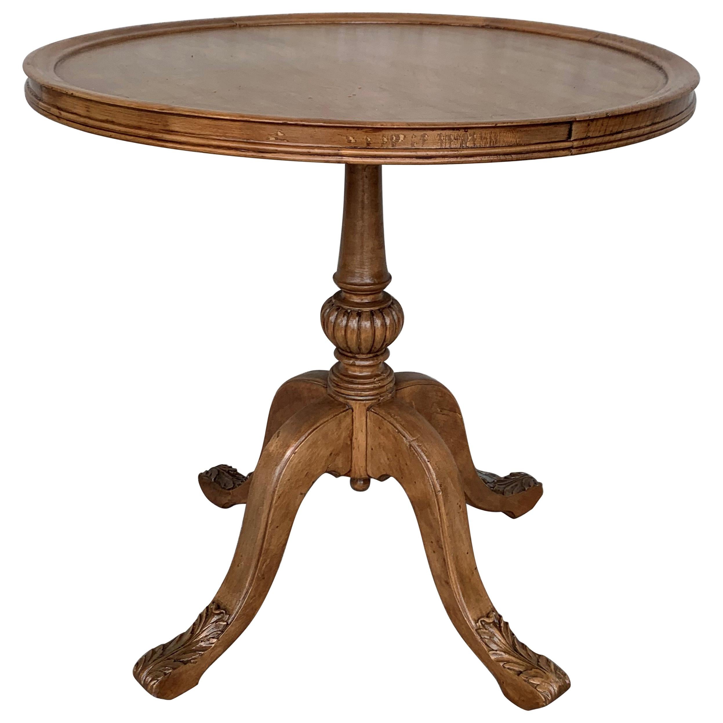 Pedestal Walnut Round Coffee or Side Table with Ornamental Carved Legs
