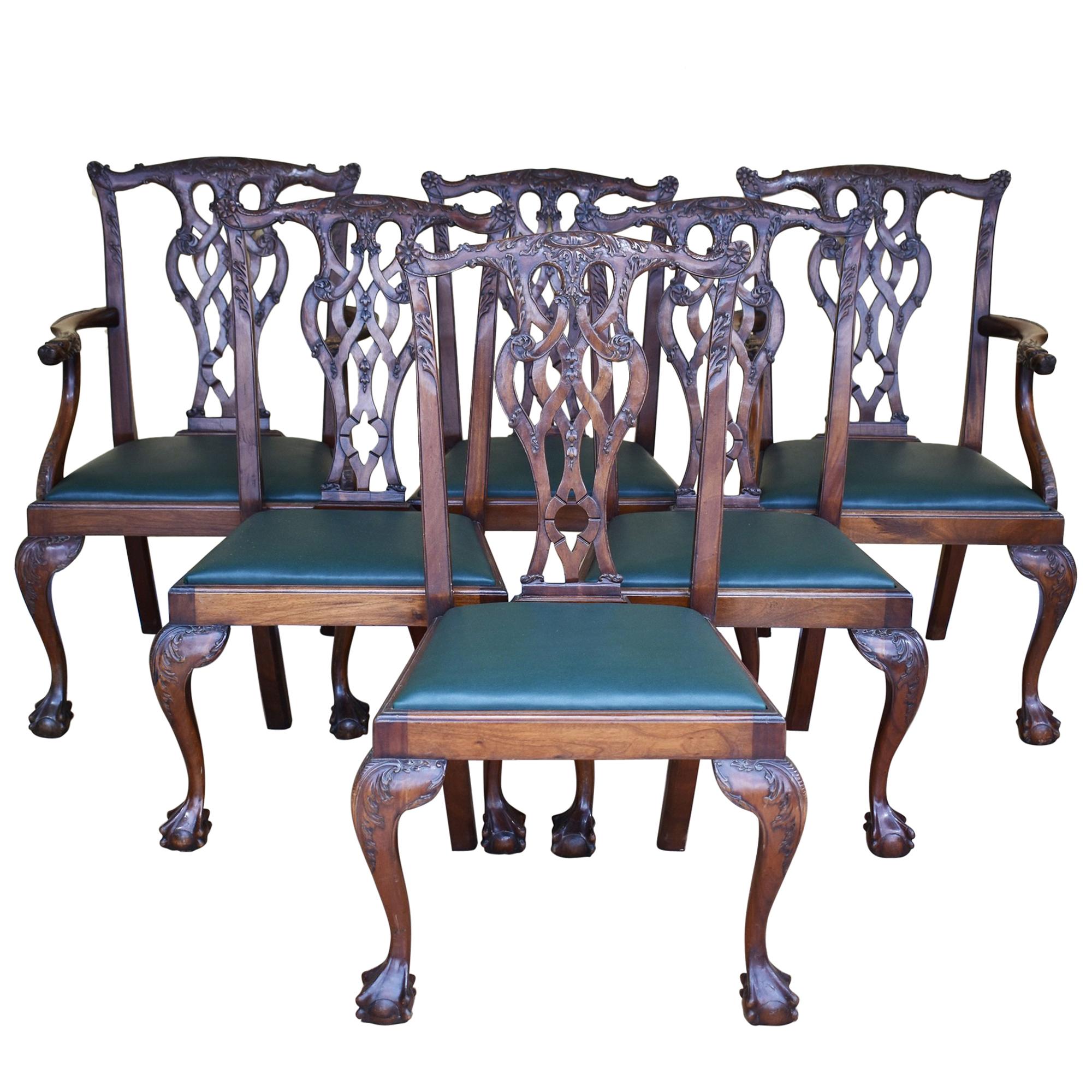 19th Century Set of 6 Chippendale Style Carved Mahogany Dining Chairs