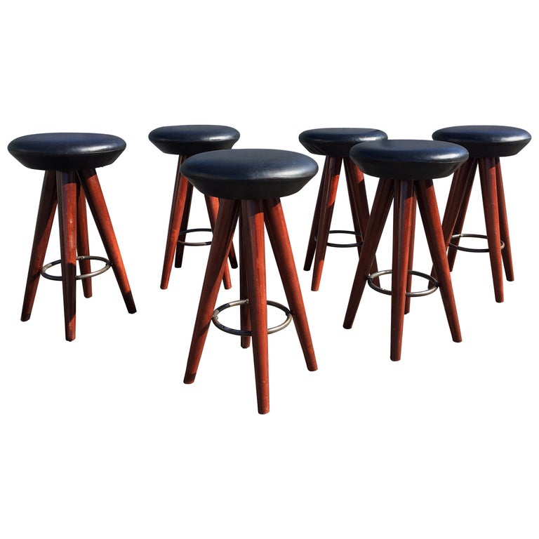 Set Of Six Leather And Wood Bar Stools For At 1stdibs Set Of Six Leather And Wood Bar Stools For