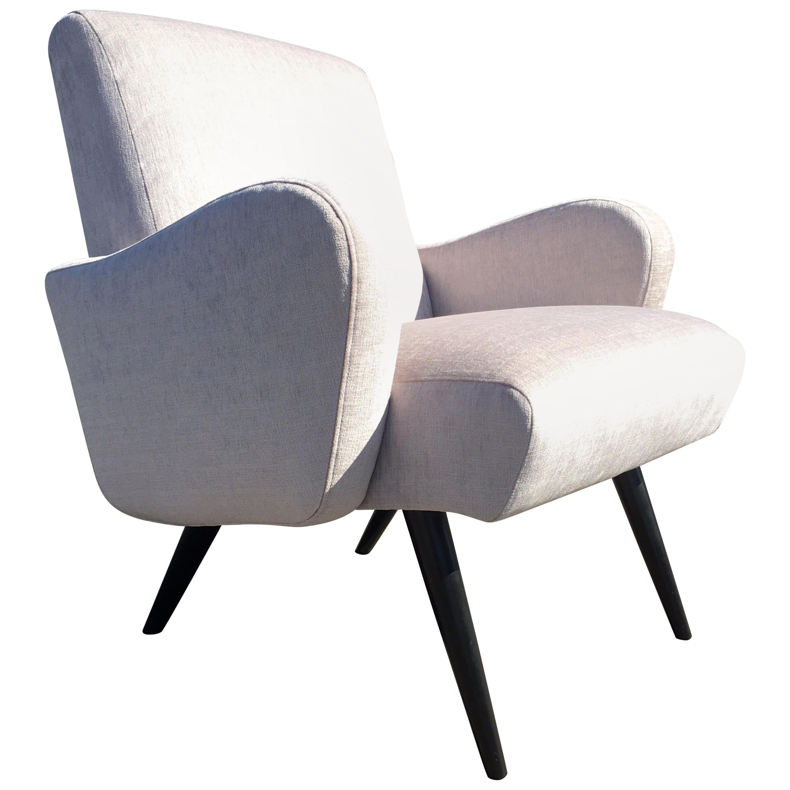 Beautiful Pair of Mid-Century Modern Lounge Chairs