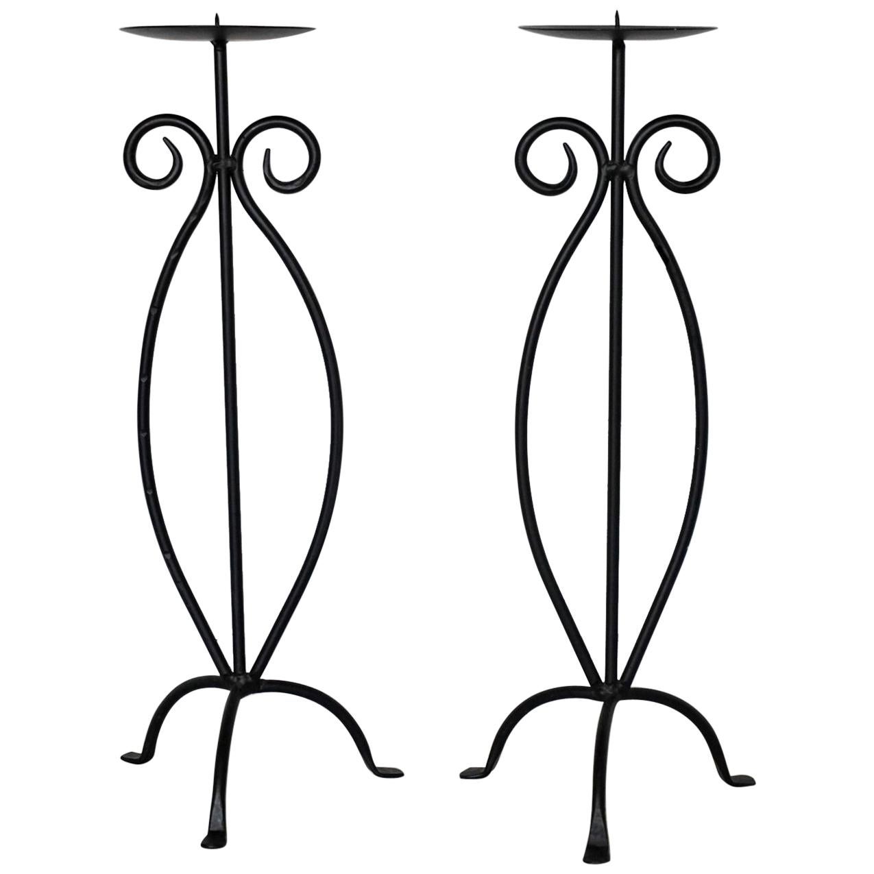 Midcentury Pair of Wrought Iron Tripod Candleholders For Sale