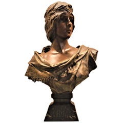 Buste en bronze signé Emmanuel Villanus, La Sybille