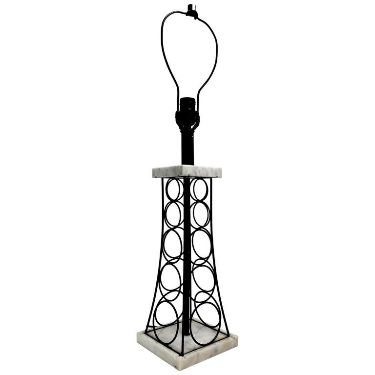 Eiffelturm-Tischlampe aus Schmiedeeisen und Marmor Öl Stein Form nach  Weinberg im Angebot bei 1stDibs